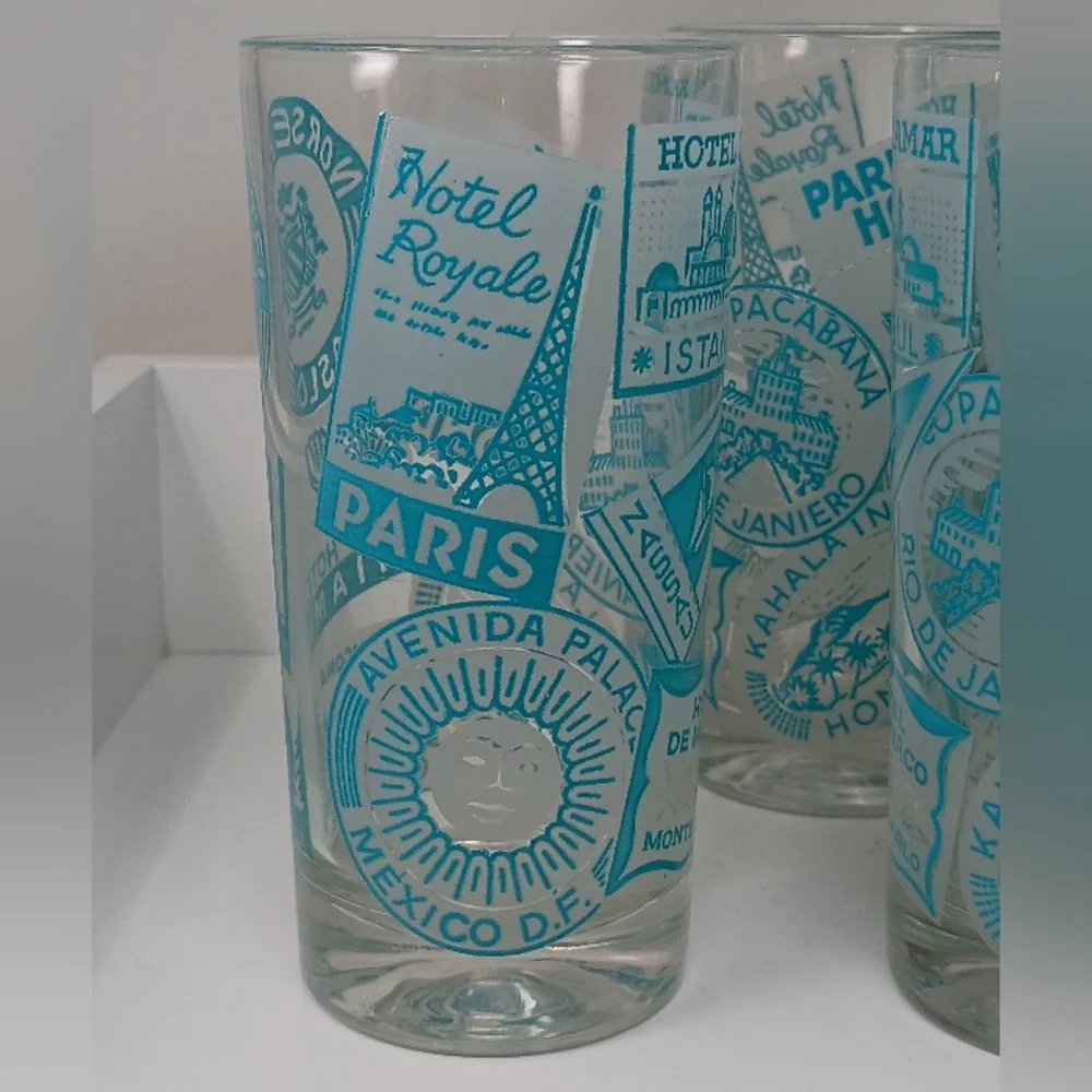 Vintage Travel-Themed Glass Tumblers - Blue